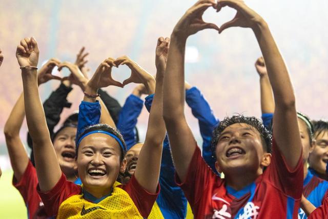 意甲-姆班古拉破门小维阿建功 尤文2-0AC米兰